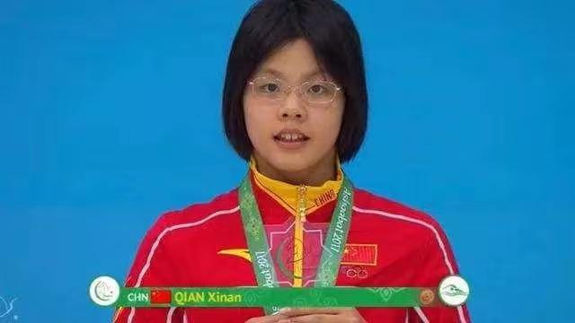1分01秒20强势夺冠！20岁天才少女状态火热中国游泳迎新天才(图4)