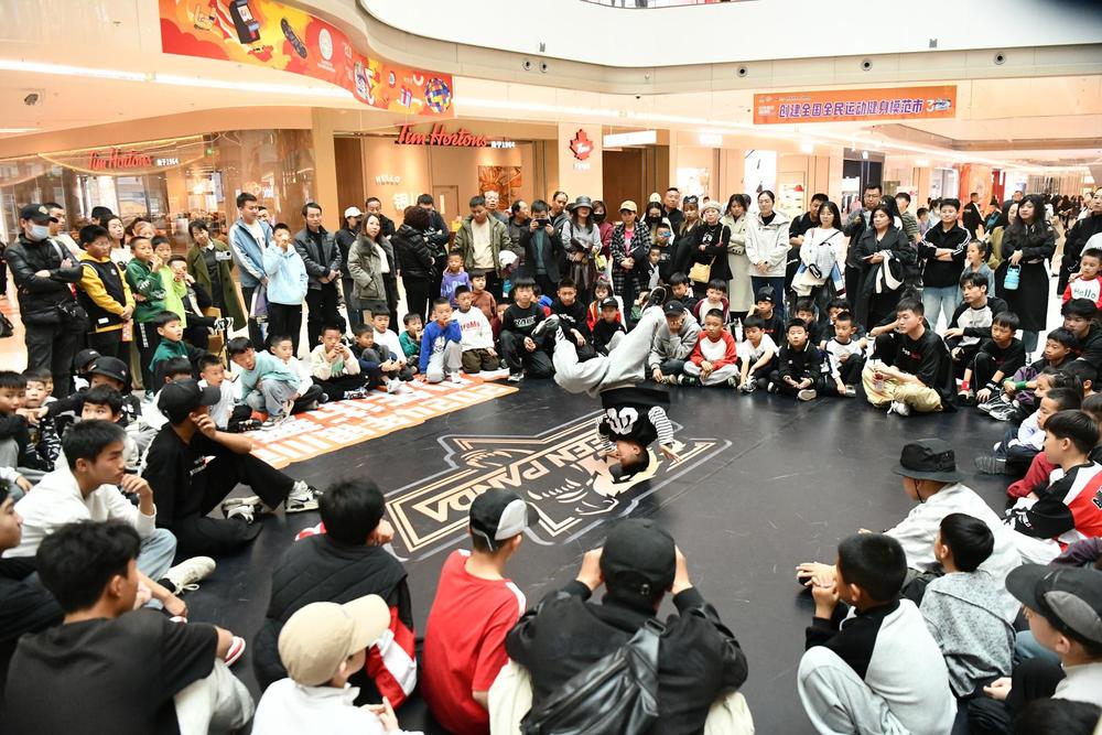 九游体育：体育赛事进商圈拓展全民健身“幸福圈”(图2)