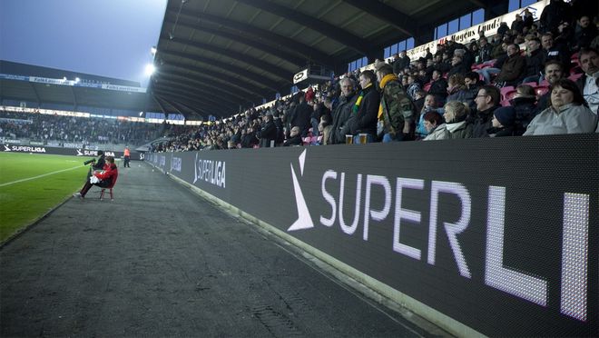 Summary 数据驱动的智能优化：AI如何精准预测动态体育媒体中的消费者反应