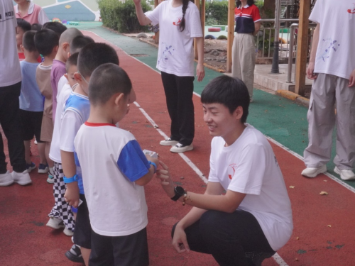 河北大学慧动未来创业团队：智慧之光照耀幼儿体育之路(图2)