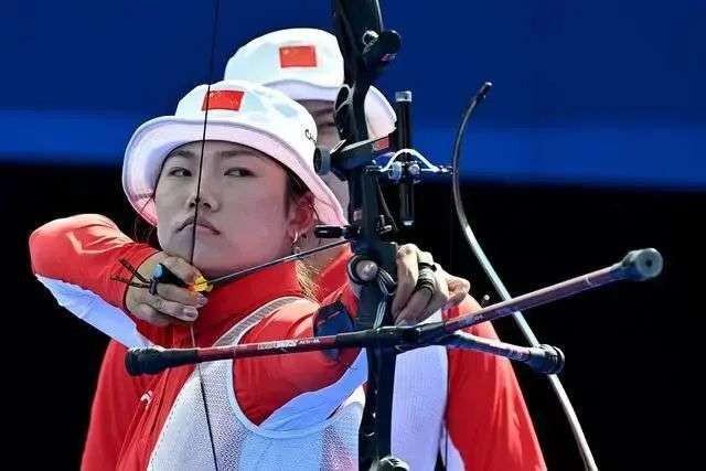 争议！巴黎奥运会重大改判：中国队金牌变银牌现场观众都看懵了