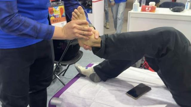 2024上海体博会开幕：除了买买买还有大咖义诊助力科学“开跑”(图8)