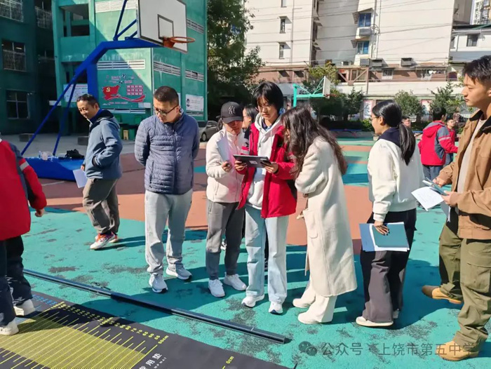 九游app：鸿合智慧体育助力上饶市第五中学打造体育教育新标杆(图3)