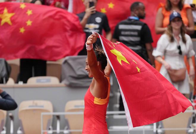 九游app：新华社评2024中国体育十大新闻：郑钦文领衔中国网球创造历史入选