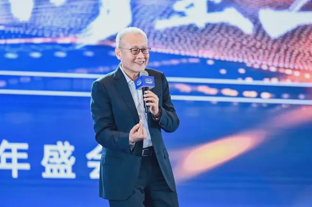 九游体育：争金夺银的运动健儿们正在顶峰与我们每个人相见(图7)