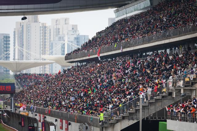 九游app：上海今年办171项国际国内体育大赛不断放大溢出效应与城市发展双向奔赴(图7)