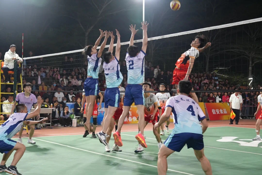 中国龙舟小镇的排球情体育梦(图4)