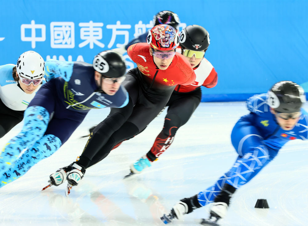 新华鲜报｜冰雪同梦！亚冬会谱写新的冰雪华章(图2)