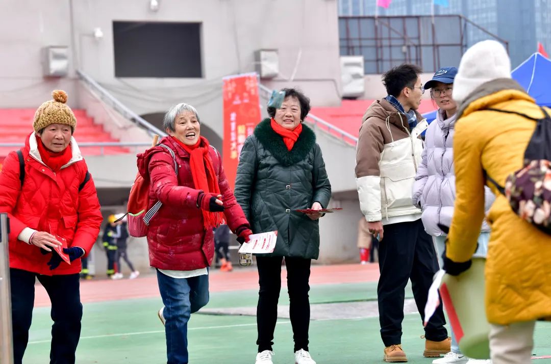 九游官网入口：运动添年味！咸宁开展“体育过大年”活动(图4)