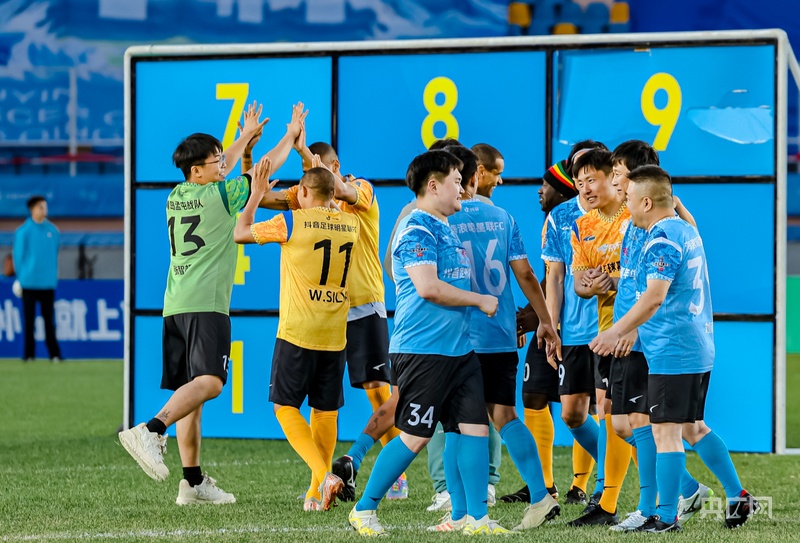 九游官网入口：山东青岛：体育赛事嵌入城市的“共生密码”(图4)