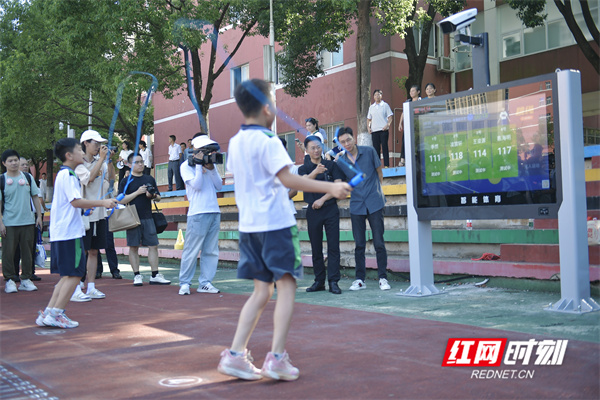 九游app：中体产业：公司积极布局前沿科技打造科技助训、群众体育服务平台、智慧体育系统等产品体系为行业的数字化转型提供解