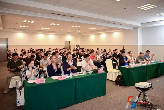 全国学校数智体育研讨会成功举办学工委2025体博会观摩活动同步开展