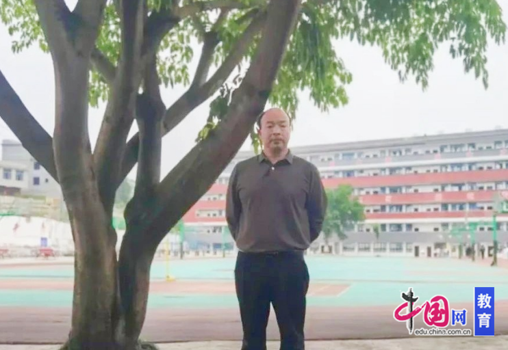 九游体育：师者如炬乐教筠州④赵跃：扎根乡村廿七载甘为人梯育英才