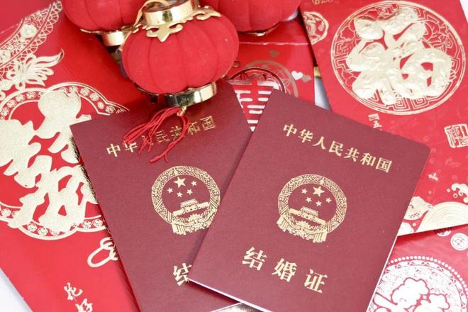 最新婚姻大数据公布！多地发钱奖励结婚结婚人数最多的年龄段是……(图3)