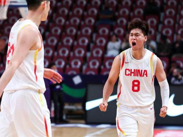 九游官网入口：王胡组合发威！中韩男篮激战79-71晋级半决赛！(图5)