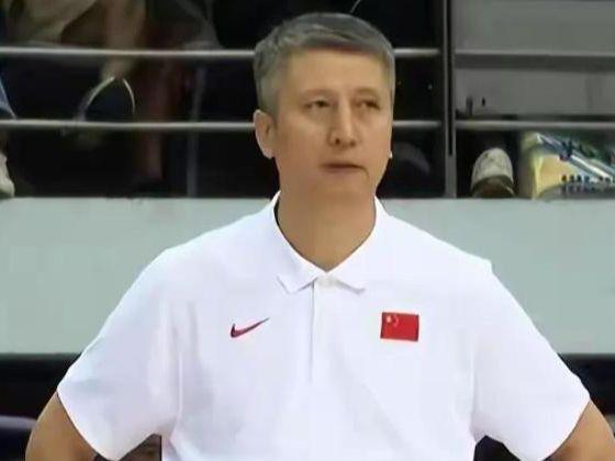 九游官网入口：王胡组合发威！中韩男篮激战79-71晋级半决赛！(图6)