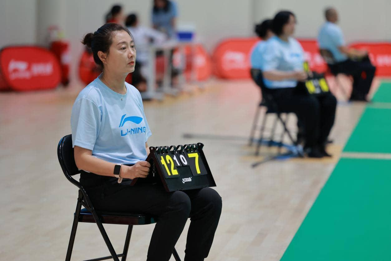 江苏省青少年羽毛球锦标赛在连云港海州开赛(图2) 江苏省青少年羽毛球锦标赛在连云港海州开赛(图2)