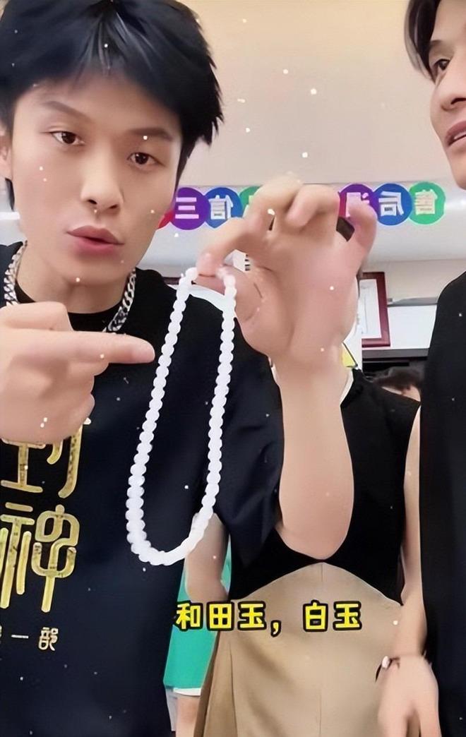 九游官网入口：央视怒批国务院点名封杀！这几位蒙骗老百姓的大网红彻底凉凉(图19)