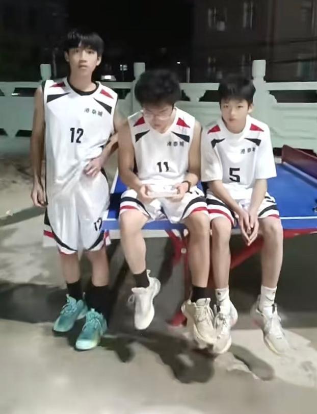 17岁初三学生宁宇华去世长得很帅是体育生妈妈透露原因太可惜(图3)