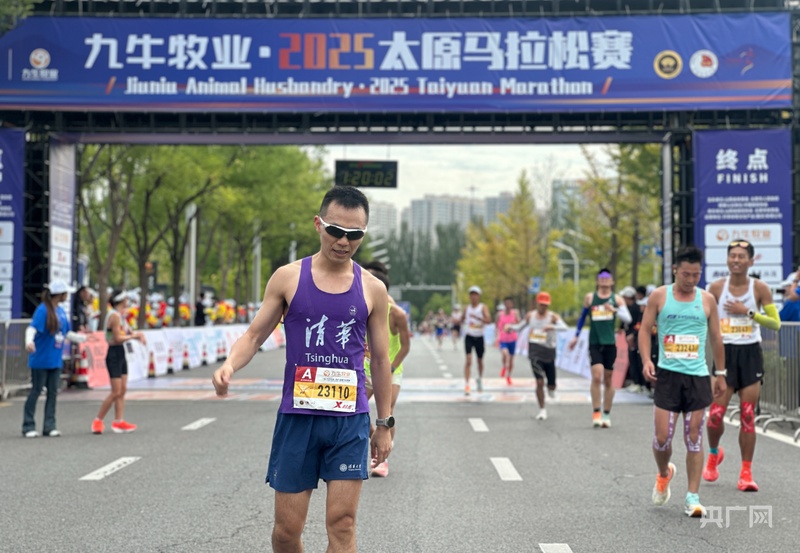 九游体育：太马激情开赛 “体育+”助推城市发展蓬勃脉动(图2)