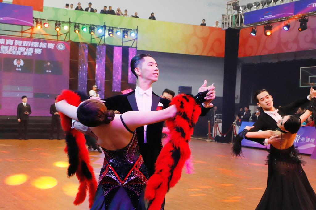 2024年山东省大学生体育舞蹈锦标赛在德州学院开赛(图4) 2024年山东省大学生体育舞蹈锦标赛在德州学院开赛(图4)