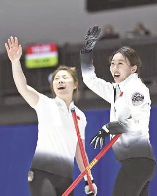 九游app：青海冰壶队员苏亭毓与队友勇夺国际大赛冠军(图1)