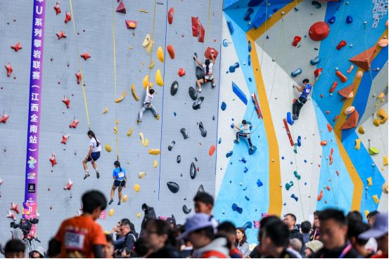 日本熊害赴日徒步慎行；五台山景区限期封控 犀牛说(图33)