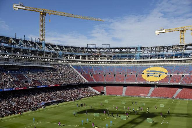 TA：巴萨重返诺坎普过程艰辛距离完全“归家”仍前路漫长(图1)