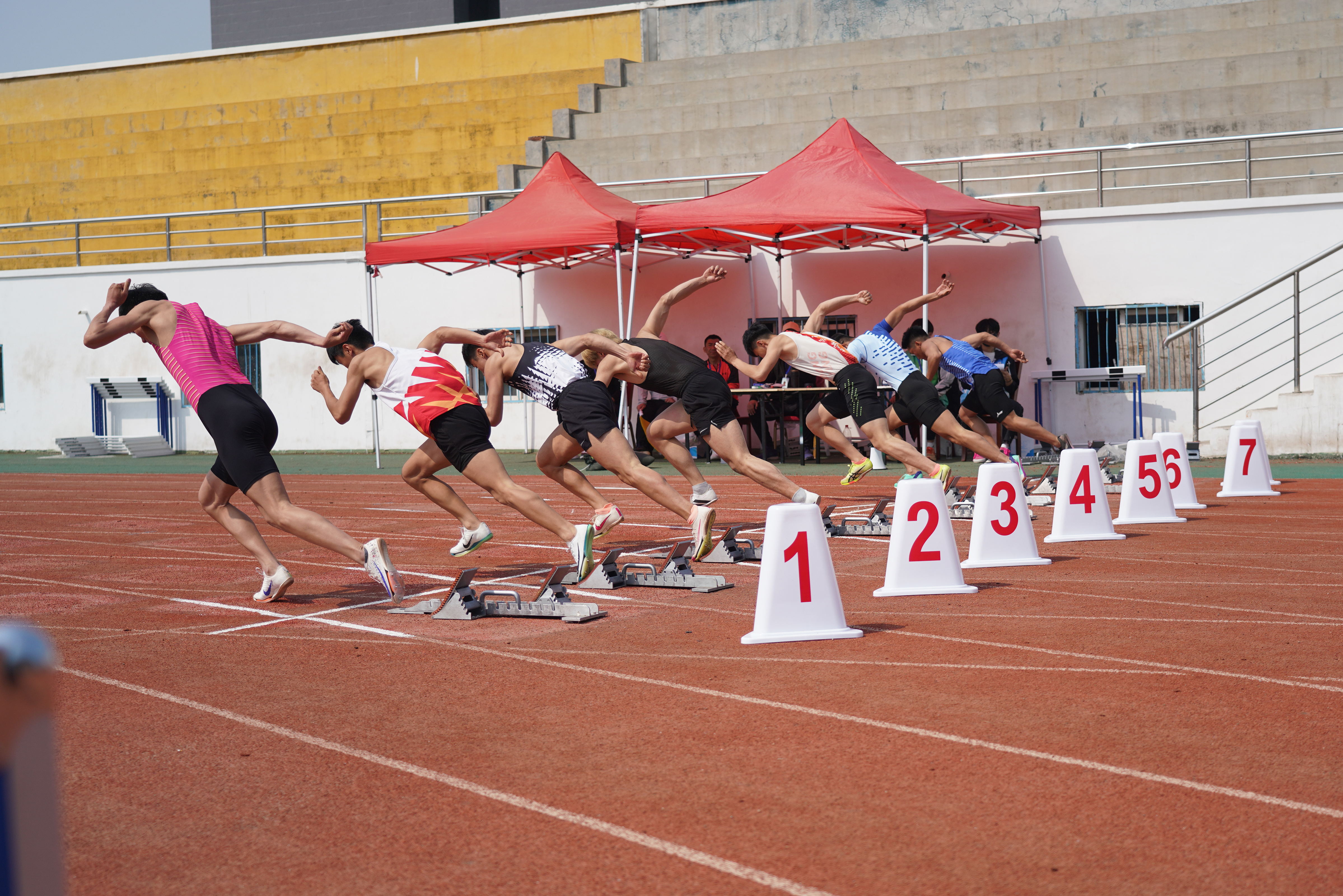 九游官网入口：2025年山东高校招生体育类测试进行中！23万人报考成绩将于5月15日公布(图1)