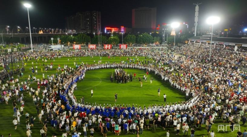 数读中国｜体育经济方兴未艾 赛事流量转化为发展增量(图1)