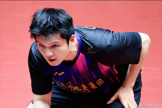 九游体育：樊振东登体育热搜第一！自曝赴欧打球真相旧闻偷笑门再引热议