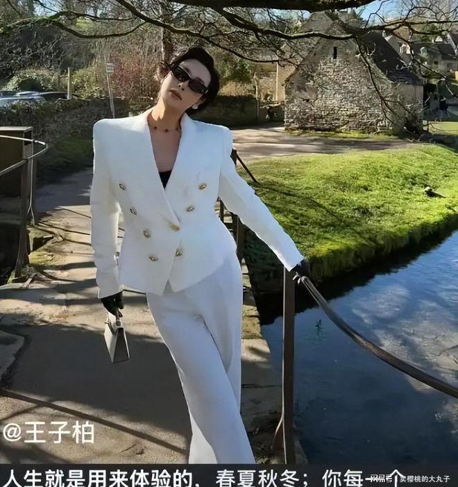 九游官网入口：人民日报怒批炫富偷税749万跑国外现又割内地韭菜(图14)