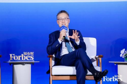 九游官网入口：君智谢伟山荣膺福布斯华人精英TOP100(图3)