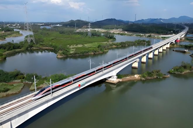 西延高铁开通助力我国高铁总里程突破5万公里占全球总里程70%(图5)