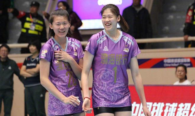 今日！CCTV5直播周琦等出战CBA+NBA勇士网络转中国女排联赛+C罗(图1)