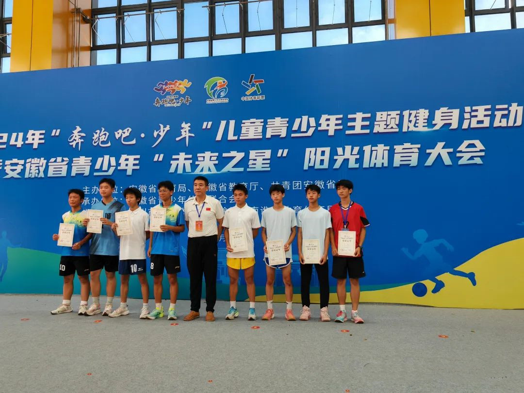 刚加北约就狂！瑞典拿40年前老导弹拍宣传片叫嚣“斩杀052D”