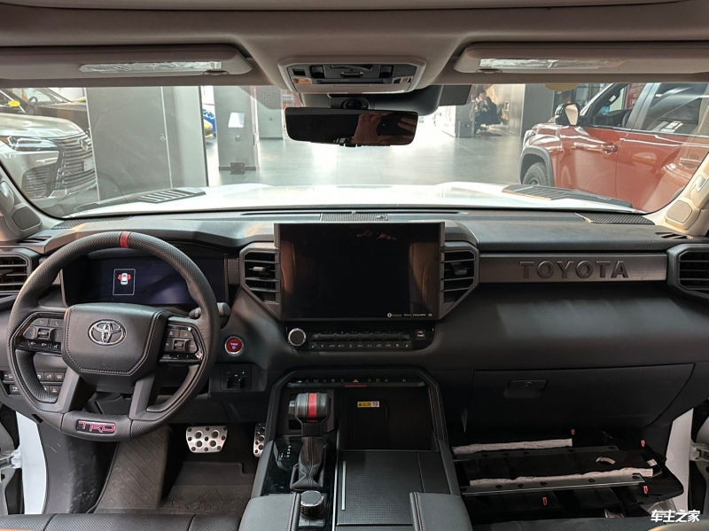 2024款丰田红杉铂金版美版港口现车108万起(图4)
