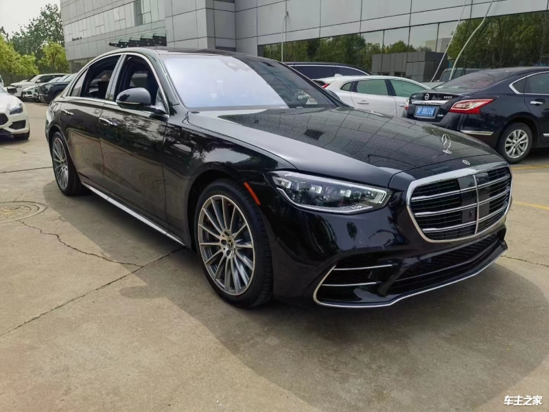 2024款奔驰S580四驱长轴加版高级轿车售价 豪华轿车！(图2)