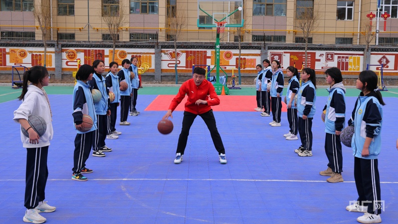 3年500人700课时 让乡村孩子“动”起来 “亮”起来(图3)