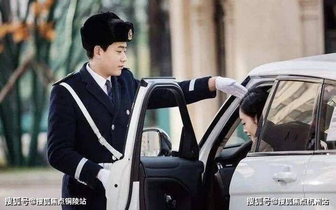 九游app：官方聚焦 古北中央萃售楼处发布：城芯匠筑以品质铸就人居传奇(图9)