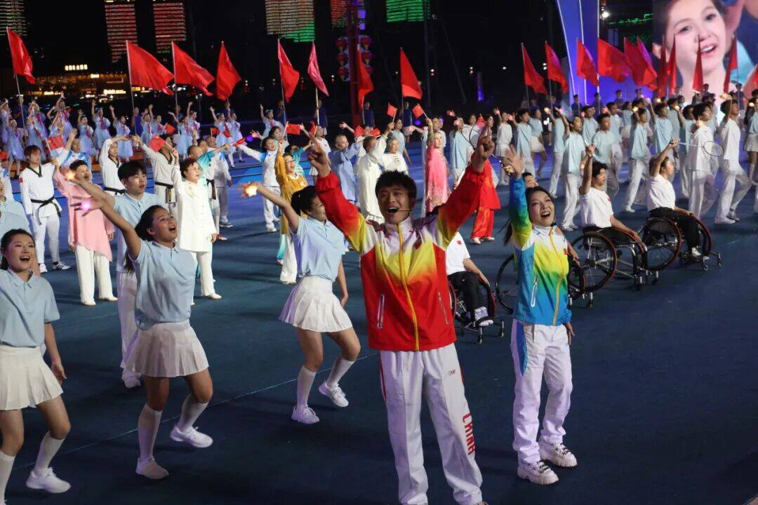 九游官网入口：第二届全国全民健身大赛青岛启幕全民运动盛会亮点十足(图2)