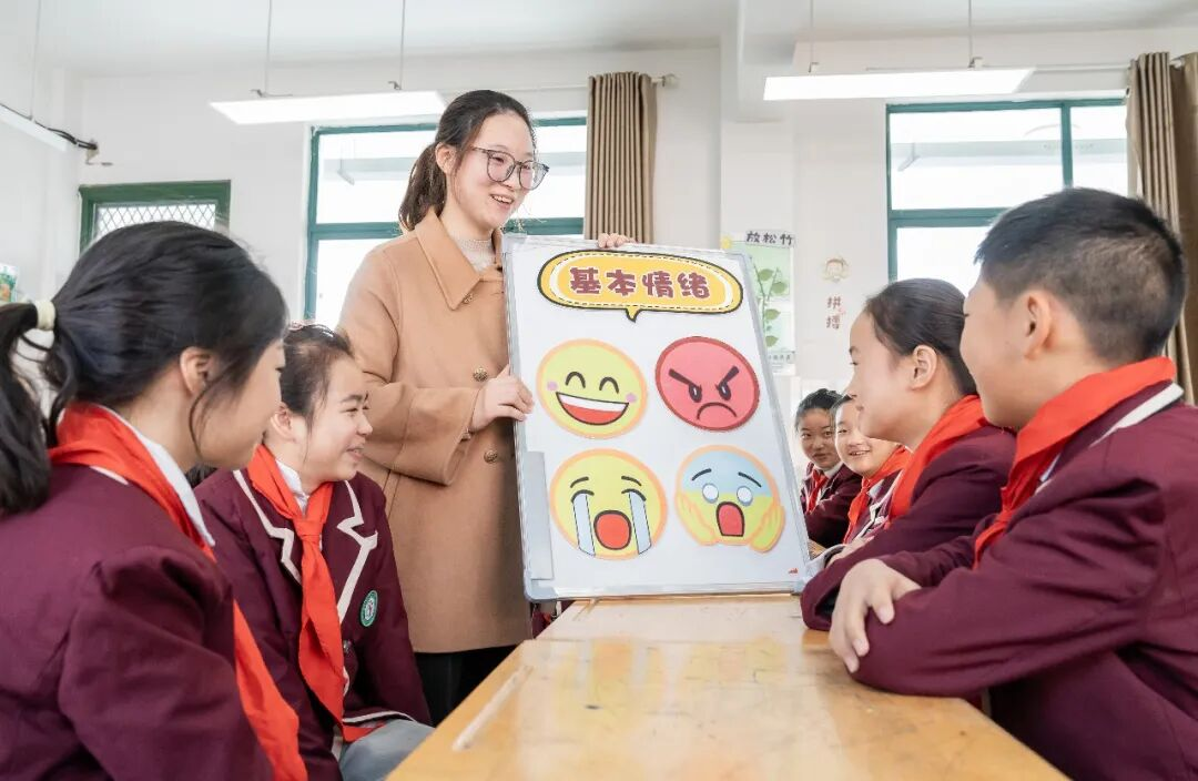 九游体育：2025年度中国基础教育十大关键词揭晓(图12)